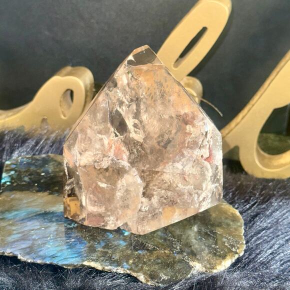 Premier Brazilian Rutilated Smokey Quartz Showpiece – 664 g, 4″ × 4″ - Picture 3 of 10